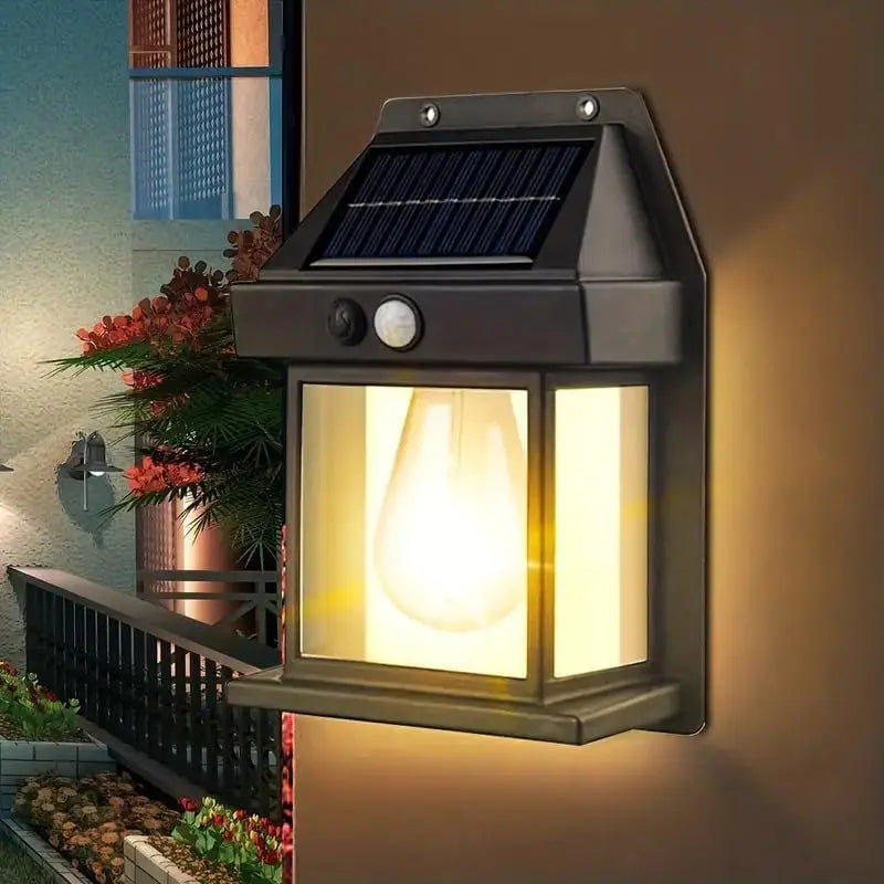 SQUL Compact House Solar Light for Outdoor Garden Decoration - Squl Tech 